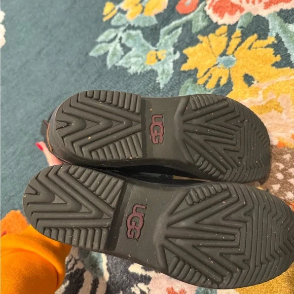 UGG Black snow boots - Picture 5 of 9